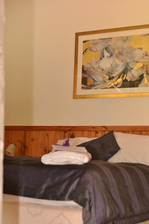 Mccarthy Lake House Maleny Bilik gambar