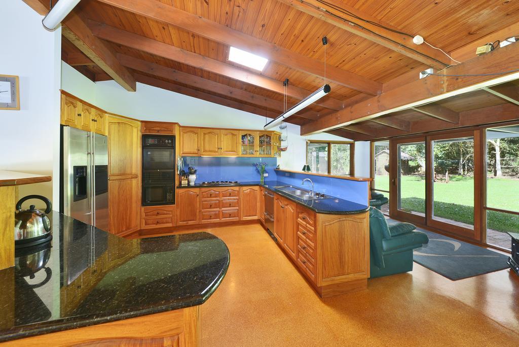 Mccarthy Lake House Maleny Bilik gambar